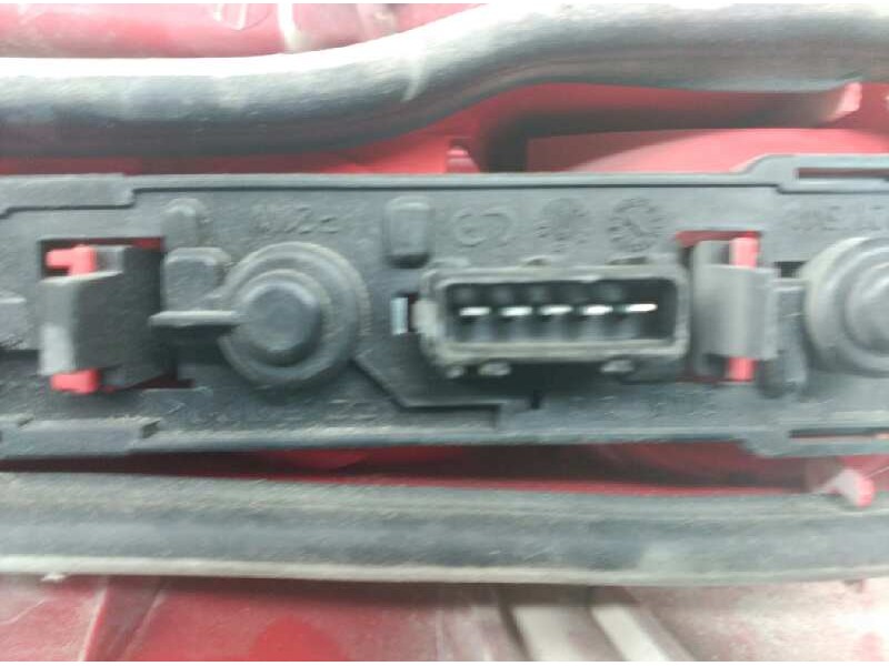 Recambio de piloto trasero derecho para peugeot 306 break 1.8 cat referencia OEM IAM YORKA45228  