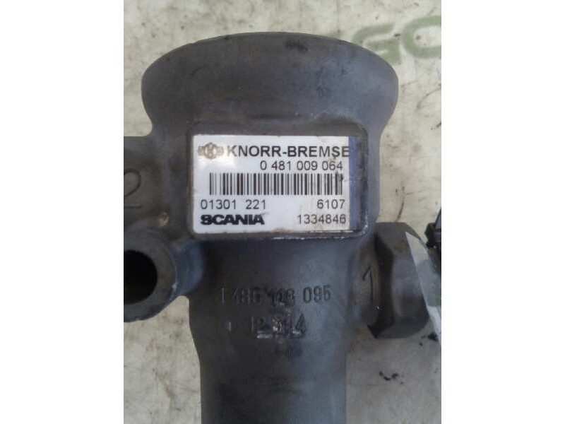 Recambio de valvula aire para scania trucks serie 4 124 l/420 (420cv) referencia OEM IAM 0481009064 1334846 01301221