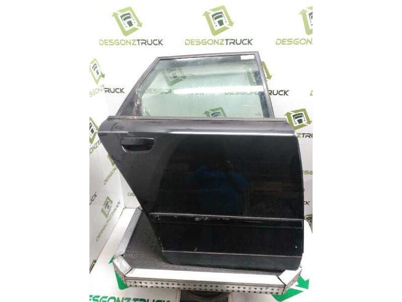 Recambio de puerta trasera derecha para audi a4 berlina (8e) 2.5 v6 24v tdi referencia OEM IAM  RANCHERA 