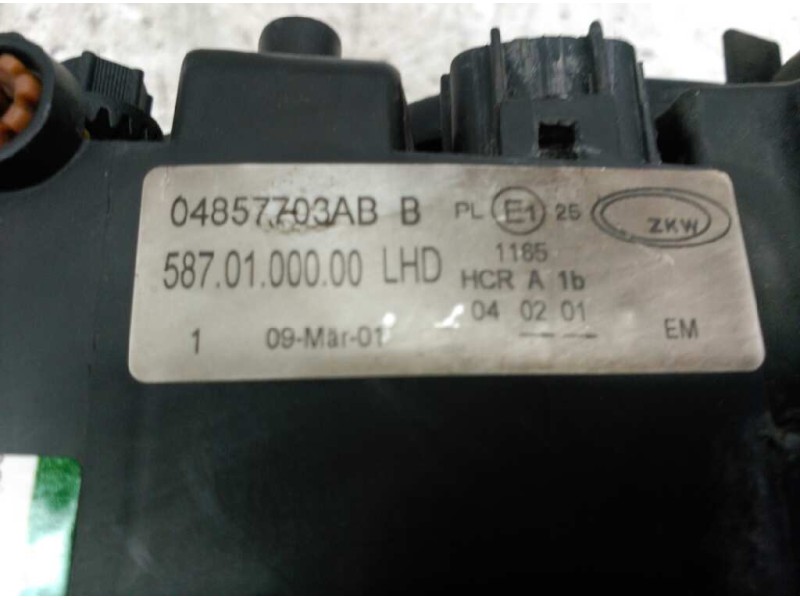 Recambio de faro izquierdo para chrysler voyager (rg) 2.5 crd grand voyager limited referencia OEM IAM 04857703AB  