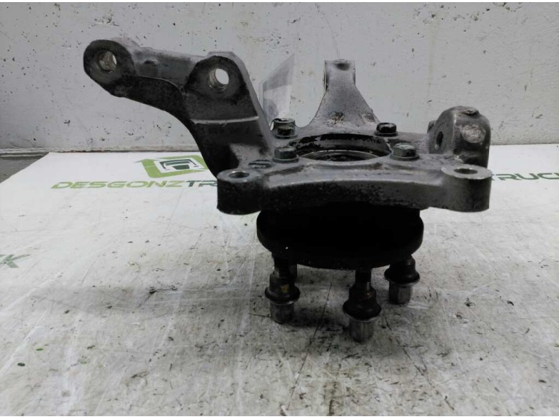 Recambio de mangueta delantera derecha para chrysler voyager (rg) 2.5 crd grand voyager limited referencia OEM IAM 04694952AB  