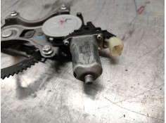 Recambio de elevalunas delantero derecho para hyundai i20 city s referencia OEM IAM 988201J100  2 PINS 2