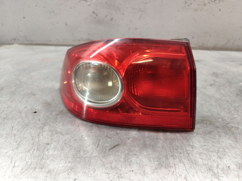 Recambio de piloto trasero izquierdo para renault laguna ii (bg0) 1.9 dci diesel fap referencia OEM IAM   