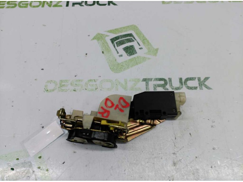 Recambio de cerradura puerta delantera derecha para opel astra f berlina básico referencia OEM IAM 24425292  