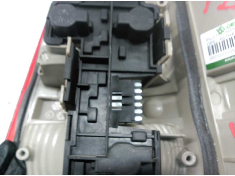 Recambio de piloto trasero izquierdo para opel astra f berlina básico referencia OEM IAM 1223981  