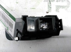 Recambio de mando elevalunas trasero izquierdo para toyota corolla (e12) 1.6 linea luna berlina referencia OEM IAM 8480102411B1  2