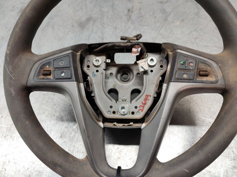 Recambio de volante para hyundai i20 city s referencia OEM IAM   