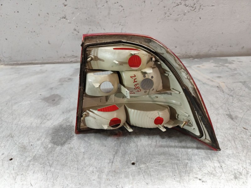 Recambio de piloto trasero izquierdo para opel vectra b berlina básico (1999) referencia OEM IAM   