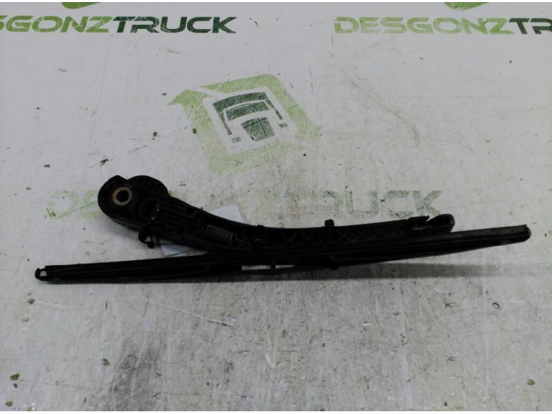 Recambio de brazo limpia trasero para peugeot 206 sw x-line refri referencia OEM IAM   