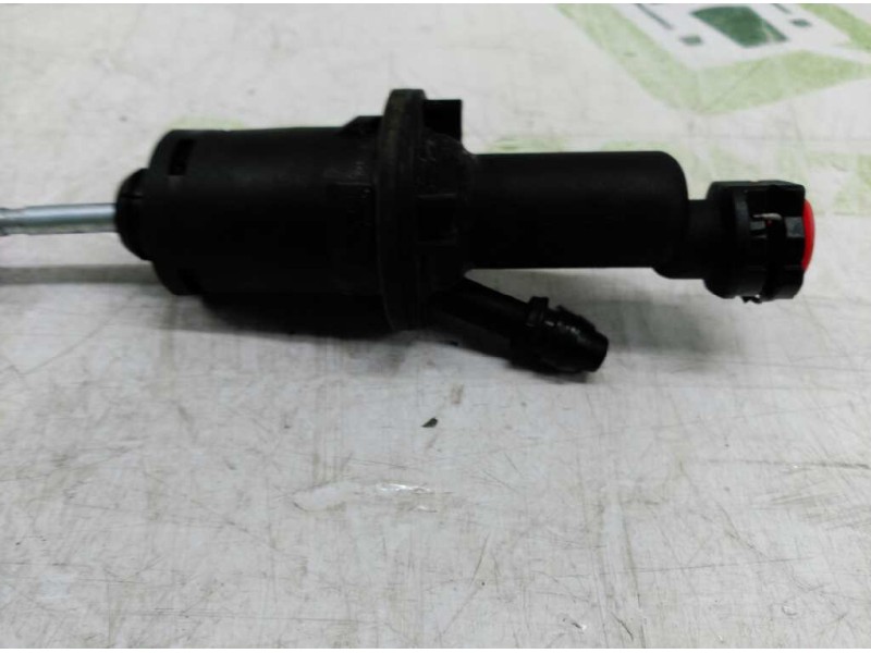 Recambio de bomba embrague para peugeot 407 sport referencia OEM IAM 2182G5  