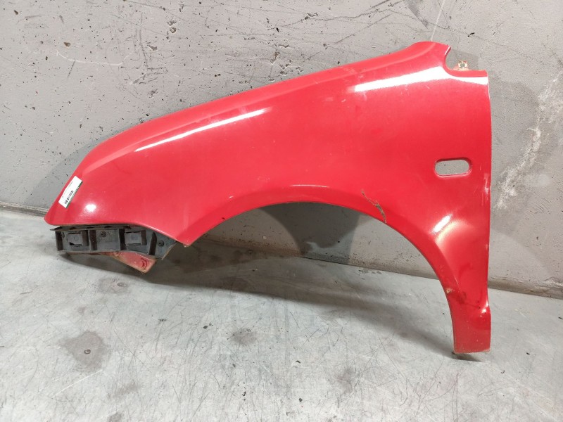 Recambio de aleta delantera izquierda para volkswagen polo (9n1) conceptline referencia OEM IAM   