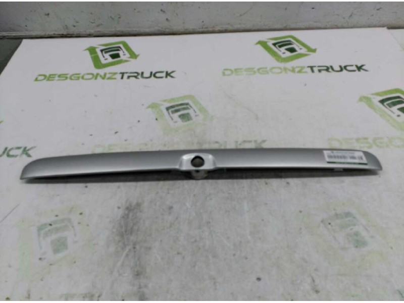 Recambio de asidero porton maletero para opel astra g berlina club referencia OEM IAM 93240976  