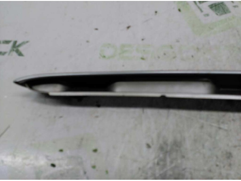 Recambio de asidero porton maletero para opel astra g berlina club referencia OEM IAM 93240976  