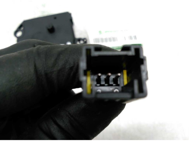 Recambio de motor regulador climatizacion para peugeot 406 berlina (s1/s2) sr referencia OEM IAM 0198C  