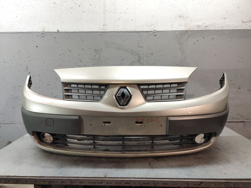 Recambio de paragolpes delantero para renault scenic ii 1.9 dci diesel referencia OEM IAM   