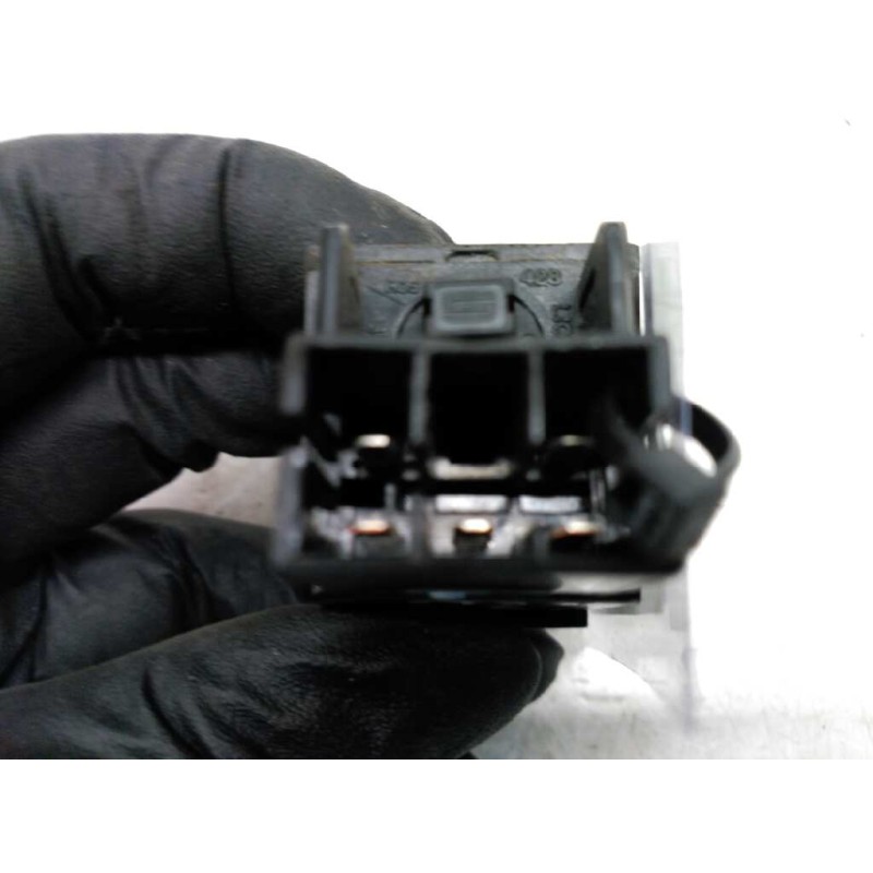 Recambio de boton limpia trasero para renault 5 (b/c40) gtl (b/c 402, c 407) referencia OEM IAM   