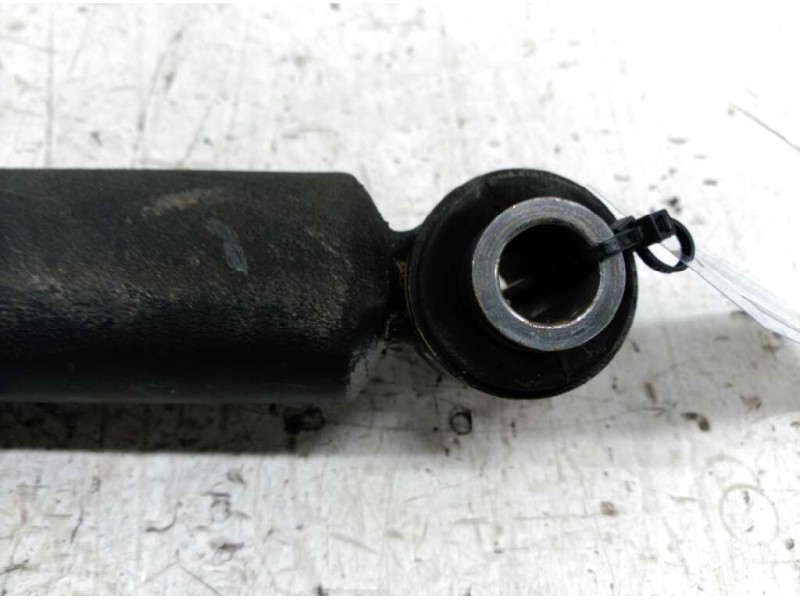 Recambio de amortiguador trasero derecho para peugeot 206 berlina xt referencia OEM IAM   