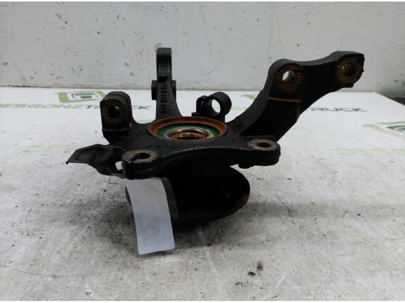 Recambio de mangueta delantera izquierda para opel corsa c club referencia OEM IAM 9156140  