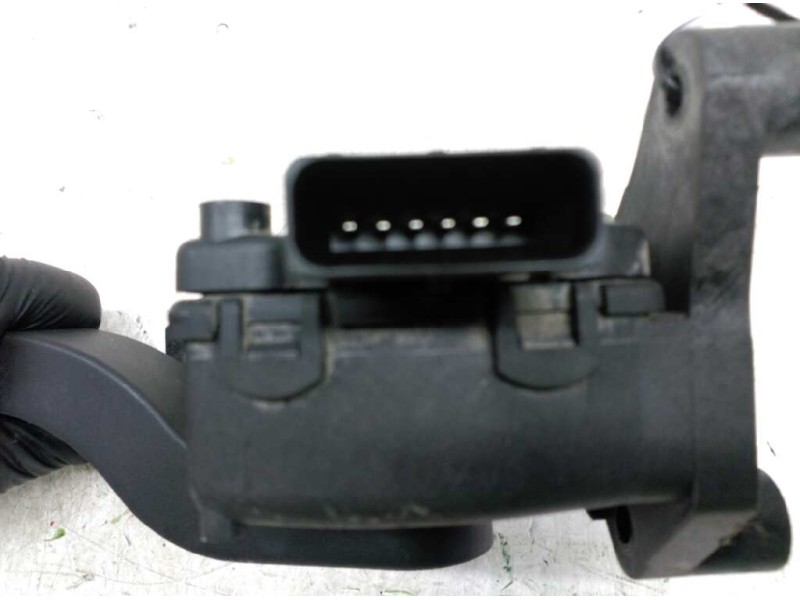 Recambio de potenciometro pedal para opel corsa c club referencia OEM IAM 9129423  