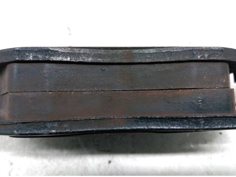 Recambio de pastillas de freno delanteras para opel corsa c club referencia OEM IAM   