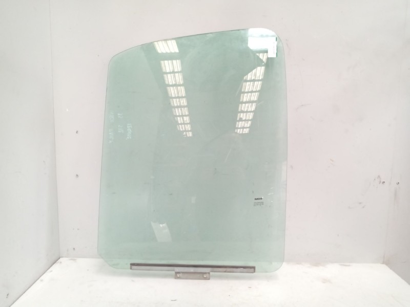 Recambio de luna delantera izquierda para iveco daily iv caja/chasis 35c12, 35s12 referencia OEM IAM   