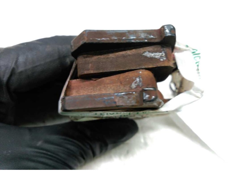 Recambio de pastillas de freno traseras para volkswagen bora berlina (1j2) highline referencia OEM IAM   