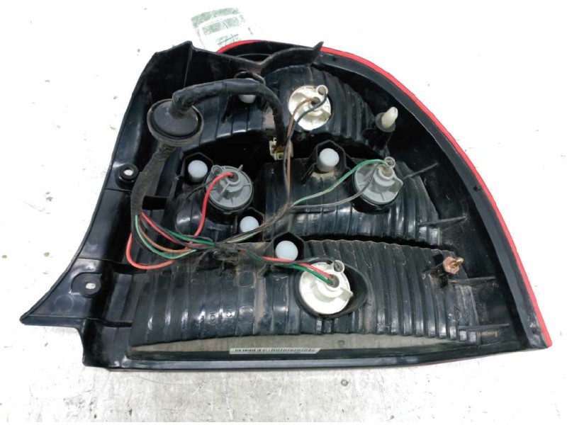 Recambio de piloto trasero izquierdo para kia shuma 1.8 comfort 5 berlina referencia OEM IAM   