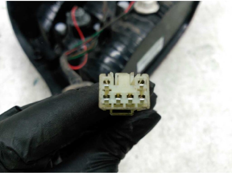 Recambio de piloto trasero izquierdo para kia shuma 1.8 comfort 5 berlina referencia OEM IAM   