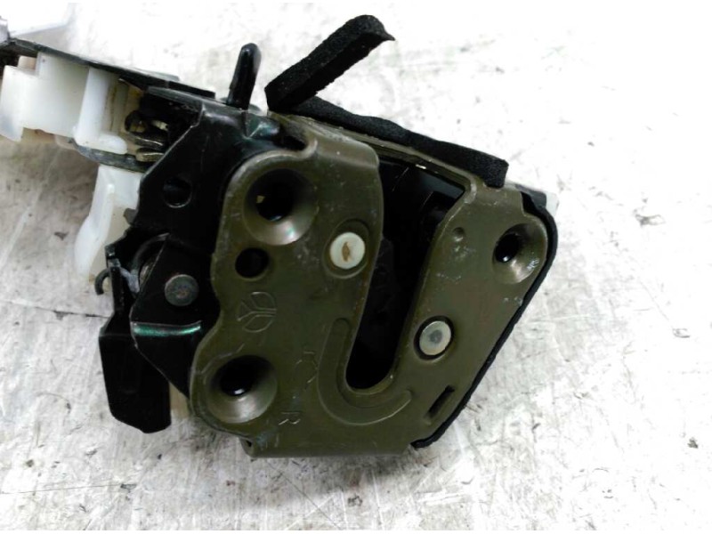 Recambio de cerradura puerta trasera derecha para nissan terrano/terrano.ii (r20) se (5-ptas.) referencia OEM IAM   