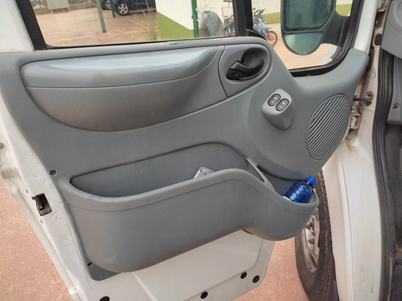 ford transit combi ´06 del año 2007