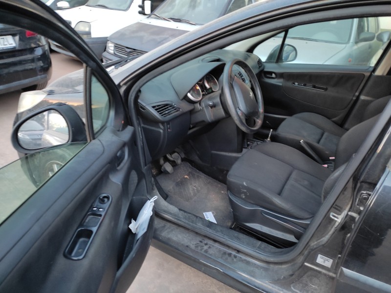 peugeot 207 del año 2008