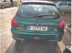 peugeot 206 berlina del año 2000