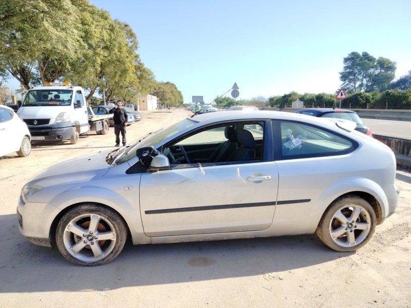 ford focus berlina (cap) del año 2006