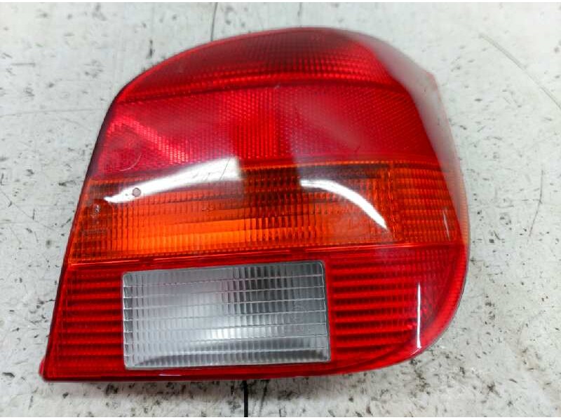 Recambio de piloto trasero derecho para ford fiesta berl./courier si referencia OEM IAM   