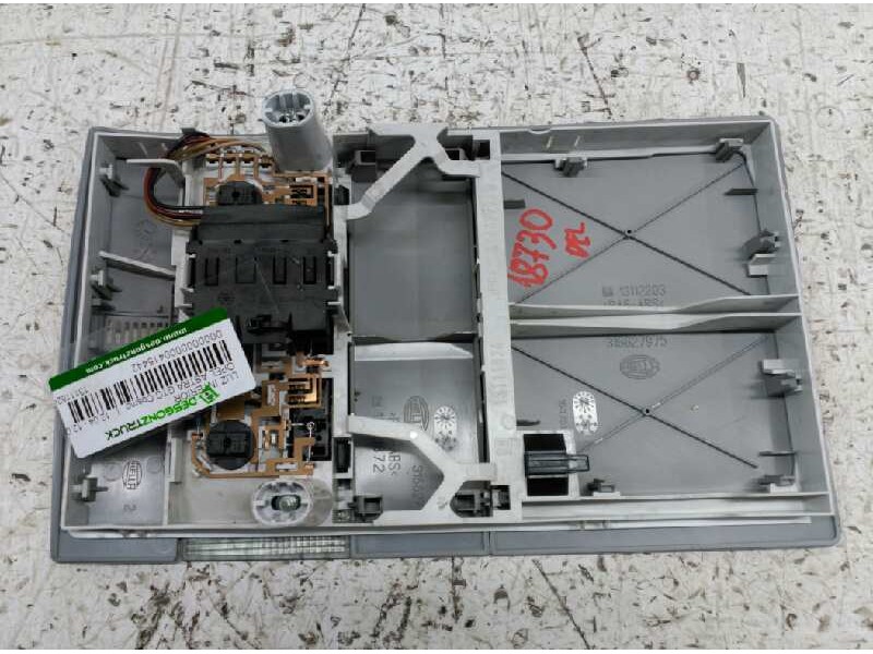 Recambio de luz interior para opel astra gtc cosmo referencia OEM IAM 13111824 316627975 