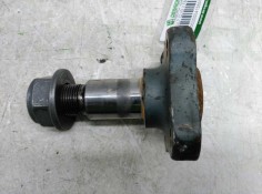 Recambio de buje trasero izquierdo para renault clio ii fase i (b/cbo) 1.9 d referencia OEM IAM    2