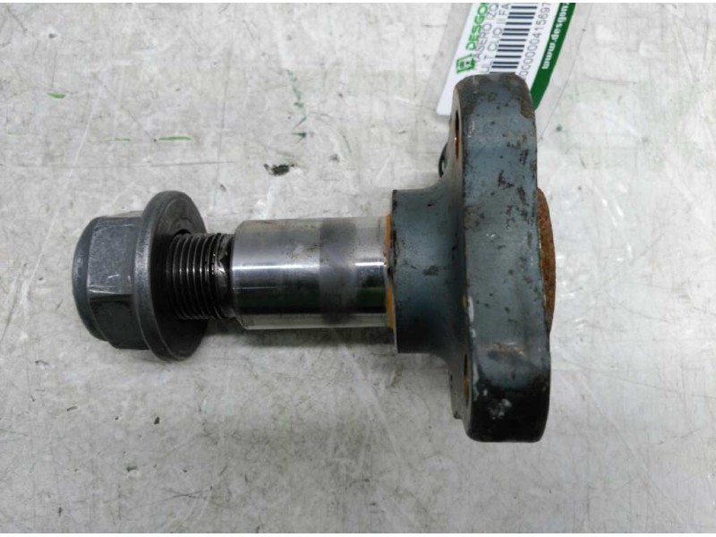 Recambio de buje trasero izquierdo para renault clio ii fase i (b/cbo) 1.9 d referencia OEM IAM   