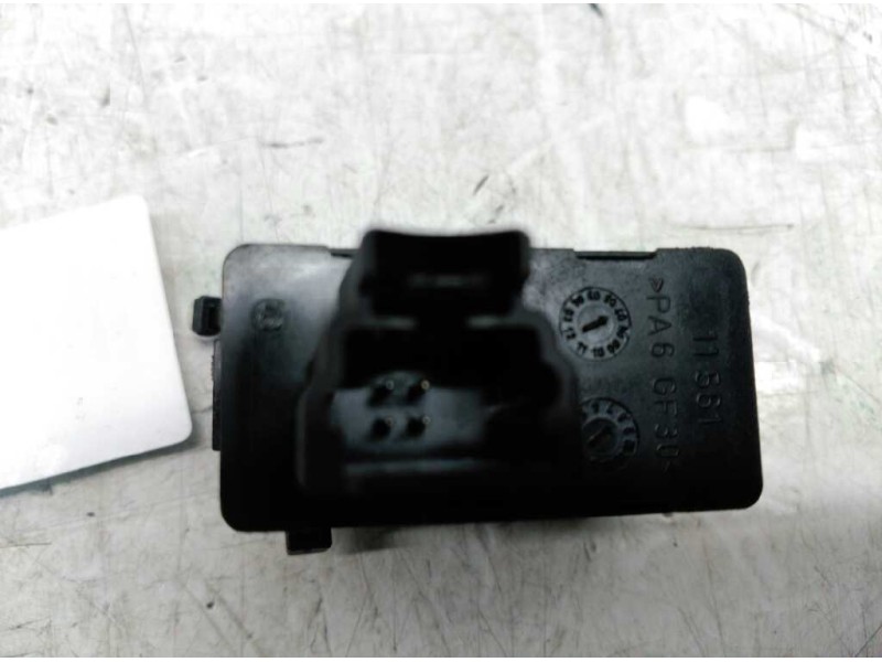 Recambio de mando elevalunas trasero izquierdo para peugeot 407 sport referencia OEM IAM 96360166XT  