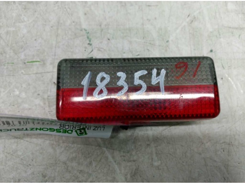 Recambio de luz interior para peugeot 407 sport referencia OEM IAM  PTA. TRAS. DCHA. 