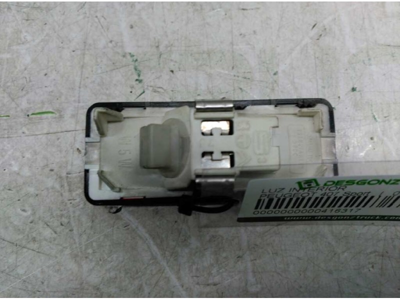 Recambio de luz interior para peugeot 407 sport referencia OEM IAM  PTA. DEL. IZQ. 