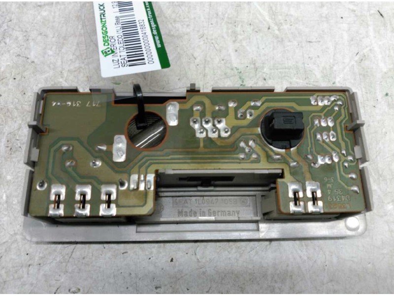 Recambio de luz interior para seat toledo (1l) base referencia OEM IAM 1L0947105B DELANTERA 