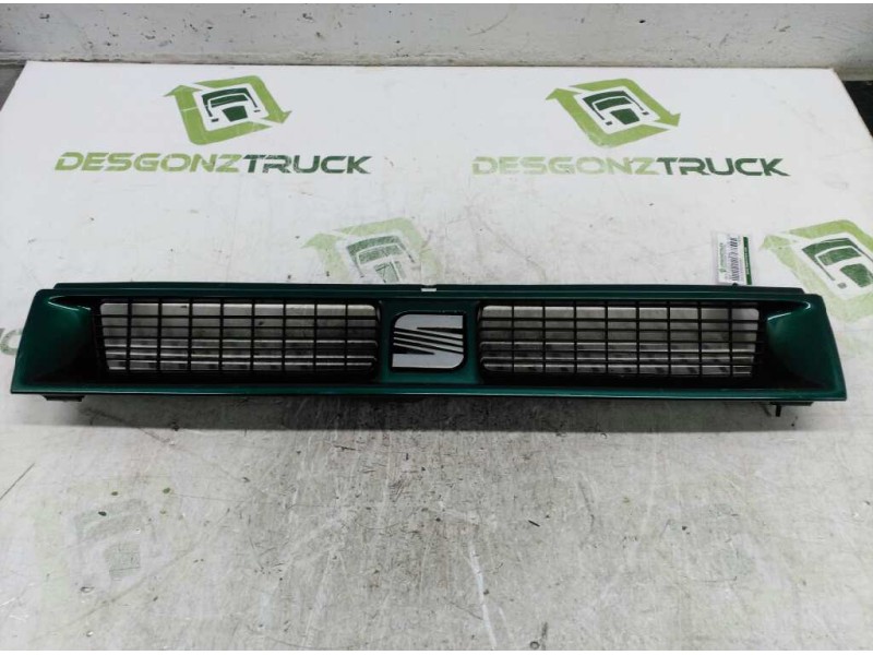 Recambio de rejilla delantera central para seat toledo (1l) base referencia OEM IAM 1L0853653  