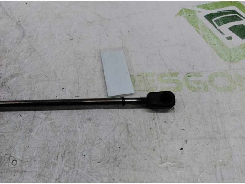 Recambio de amortiguadores maletero / porton para seat toledo (1l) base referencia OEM IAM 1L0827550 500N 