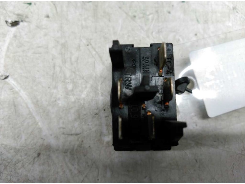 Recambio de mando elevalunas trasero izquierdo para seat toledo (1l) base referencia OEM IAM 1L0959855  