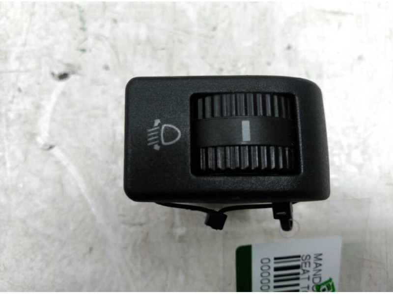 Recambio de mando regulador de faros para seat toledo (1l) base referencia OEM IAM 1L0941333  