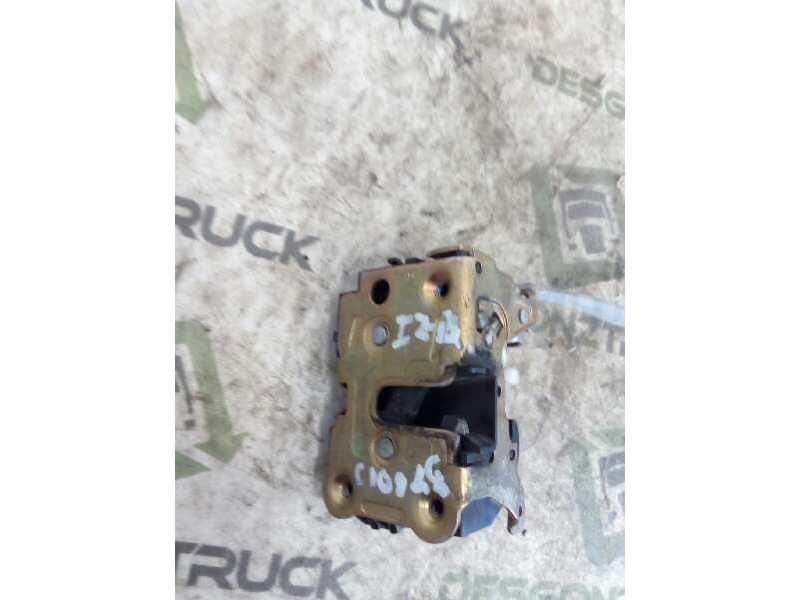 Recambio de cerradura puerta delantera izquierda para renault mascott fg 120. 35/55/65 cabina individual referencia OEM IAM   