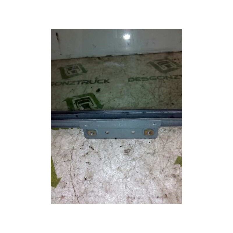 Recambio de luna delantera izquierda para renault mascott fg 120. 35/55/65 cabina individual referencia OEM IAM 7701694294  