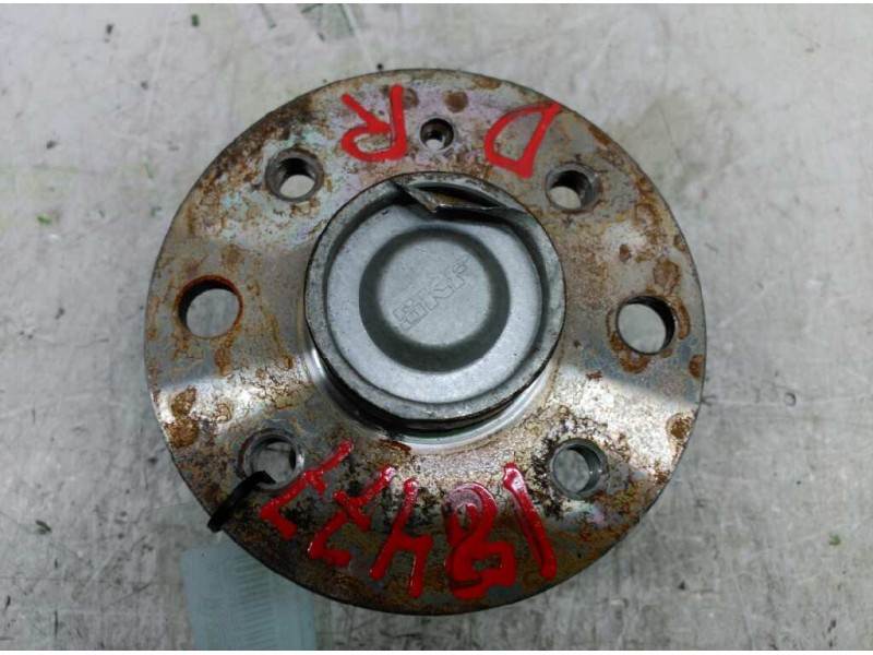 Recambio de buje trasero derecho para opel astra f berlina básico referencia OEM IAM   