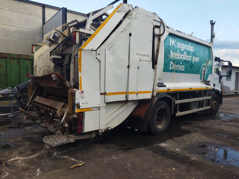 iveco eurocargo 05.03  del año 2012