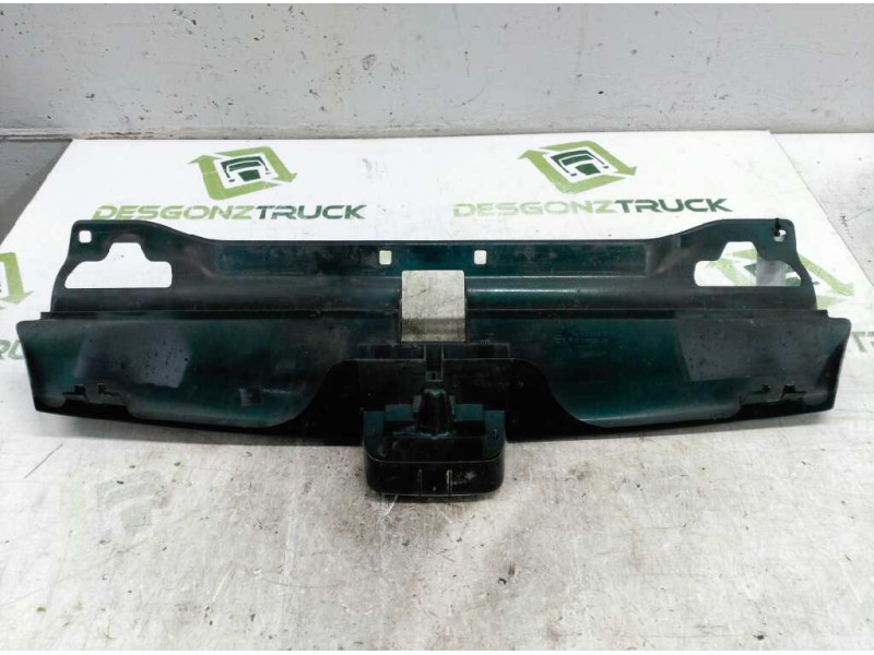 Recambio de rejilla delantera central para peugeot 406 berlina (s1/s2) sr referencia OEM IAM 9616258477  